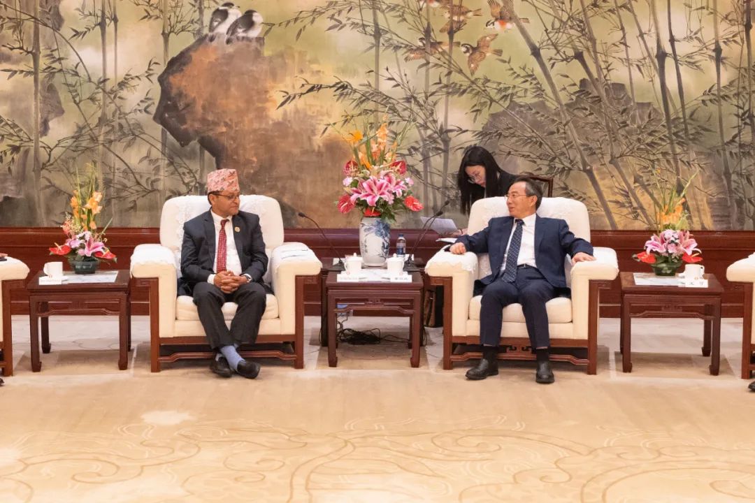 राष्ट्रियसभा अध्यक्ष तिमिल्सिना र सांघाई म्युनिसिल पिपुल्स कंग्रेसका अध्यक्षबीच भेटवार्ता