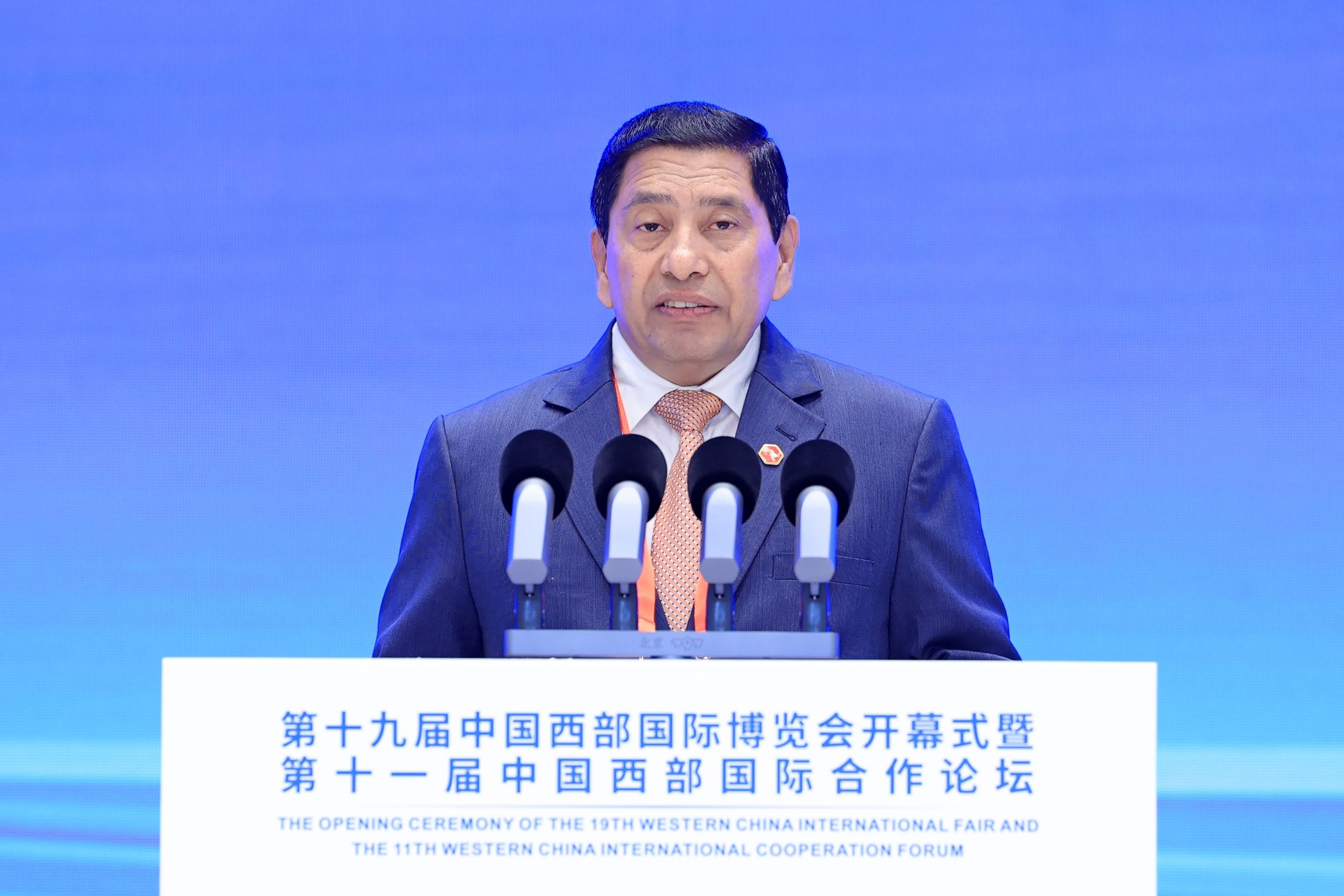 गृहमन्त्री श्रेष्ठ आइतबार स्वदेश फर्कँदै