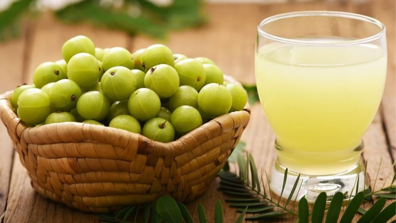 यी ४ व्यक्तिले कहिल्यै पनि अमलाको जुस नपिउनुहोस्