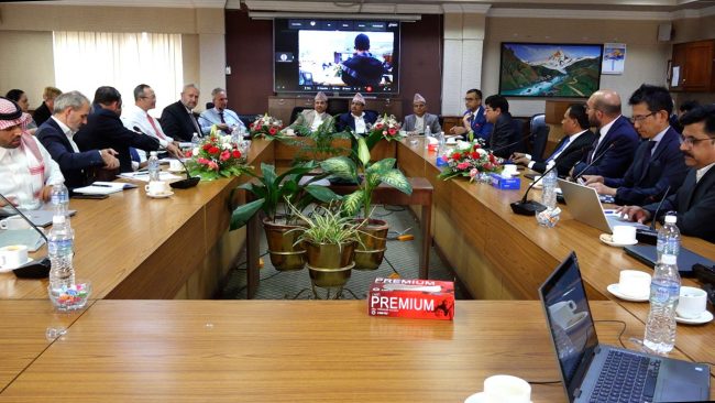 माथिल्लो अरूण परियोजनामा लगानी जुटाउन अर्थ मन्त्रालयमा दातृ निकायहरुसँग छलफल