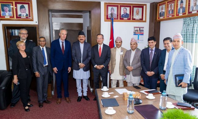 अर्थमन्त्रीसँग विश्व बैंक दक्षिण एशिया क्षेत्रका उपाध्यक्षको भेटवार्ता