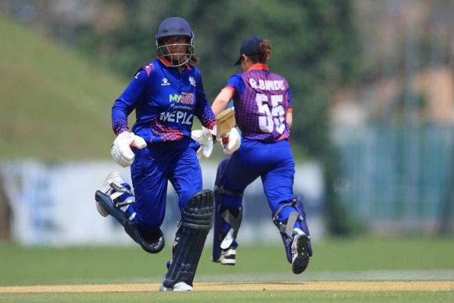 महिला टि २० क्रिकेट : नेपाल टस जितेर फिल्डिङमा