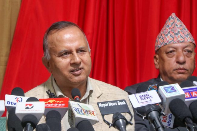 मुकुन्द न्यौपानेलाई सदस्य बनाएपछि उठ्ने प्रश्नको सम्बोधन गर्न ७० वर्षे उमेरहद हटाइयोः शंकर पोखरेल