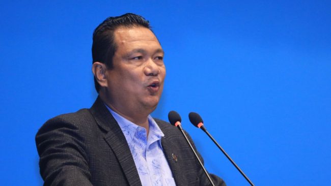 संघीय निजामती सेवा ऐन छिट्टै ल्याउँछाैं : मन्त्री मोदी