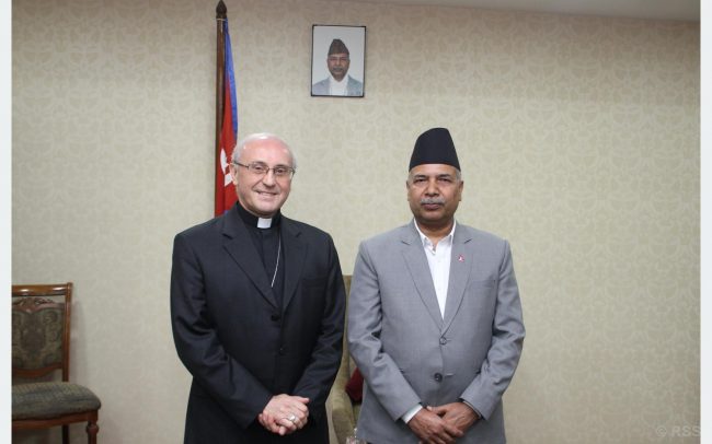 उपराष्ट्रपति यादव र भ्याटिकन सिटीका आवासीय राजदूतबीच शिष्टाचार भेट