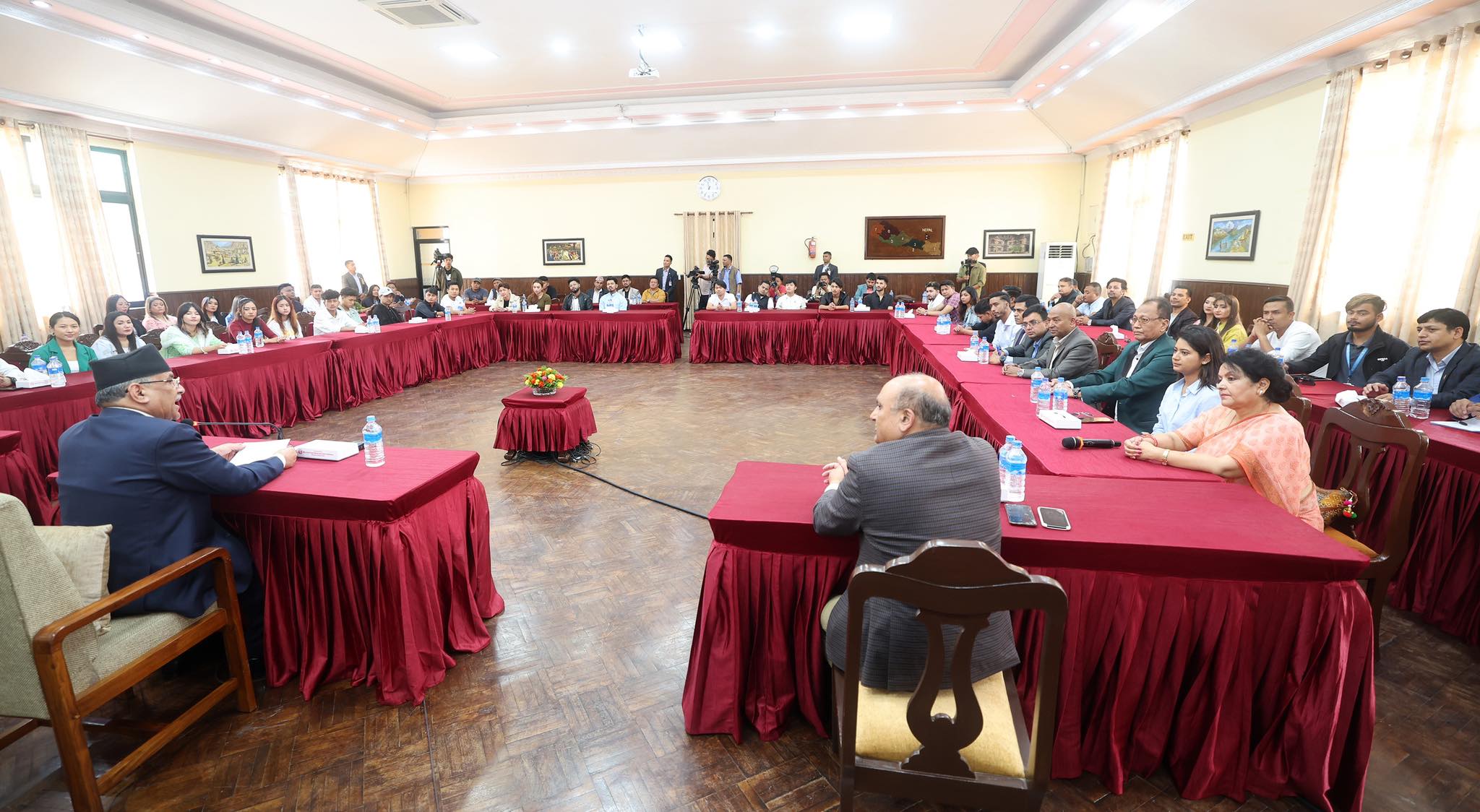 देश र जनतालाई साक्षी राखेर इतिहासले सम्झिने काम गर्छु : प्रधानमन्त्री