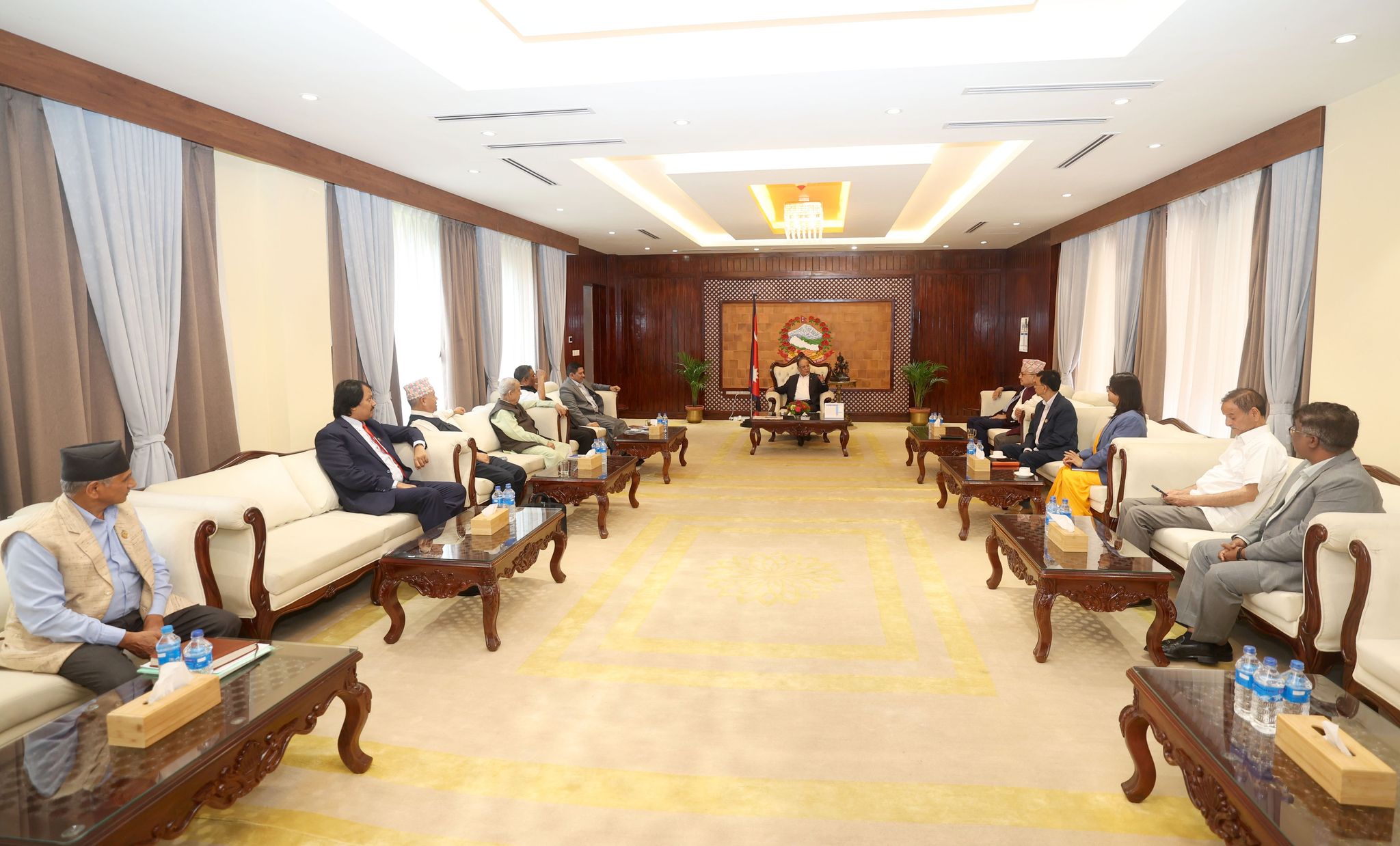 सत्ता गठबन्धनको बैठक बालुवाटारमा जारी