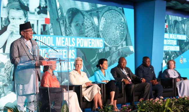 ‘दिवा खाजा कार्यक्रम’ नेपालमा सफल : प्रधानमन्त्री प्रचण्ड