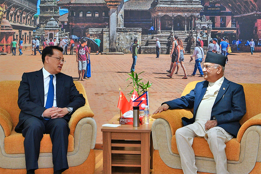 एमाले अध्यक्ष ओली र चिनियाँ नेताबीच भेटवार्ता