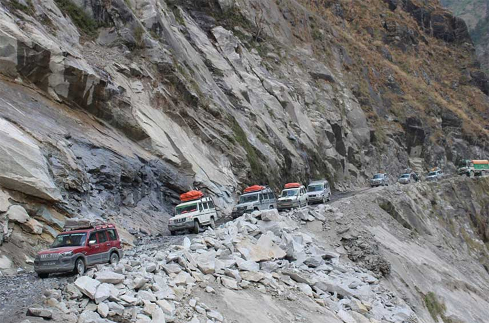 बेनी–जोमसोम सडकको म्याग्दी खण्ड राति बन्द