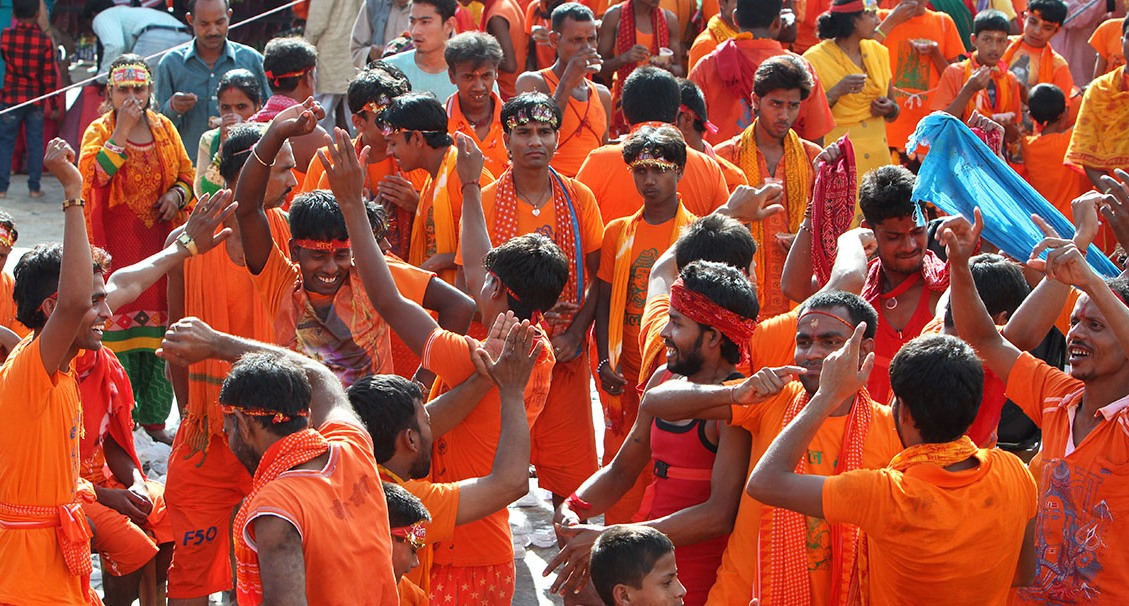 पशुपतिनाथ मन्दिरमा हजारौँ बोलबम यात्री