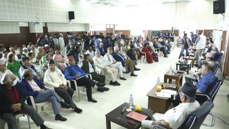 कांग्रेस केन्द्रीय समिति बैठक: आजबाट केन्द्रीय सदस्यले धारणा राख्न सुरु गर्ने