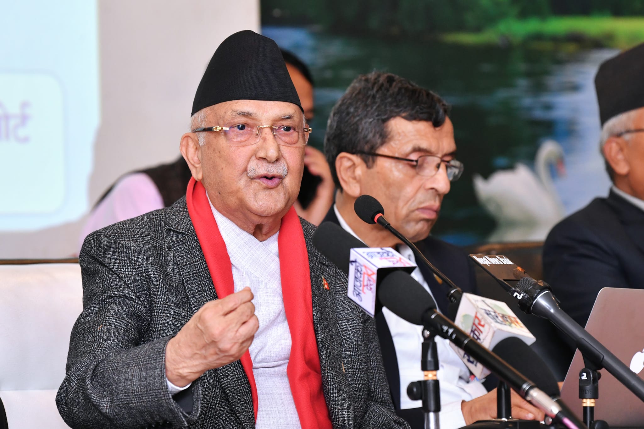 कांग्रेस लोकतन्त्र पक्ष र भ्रष्टाचार विरुद्धमा बोल्ने नसक्ने अवस्थामा पुग्यो : ओली