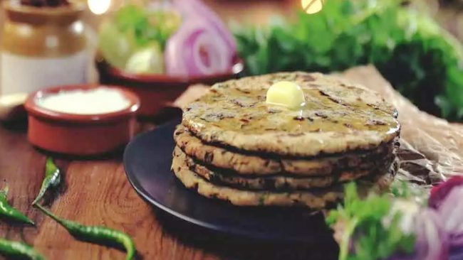 उच्च फाइबर र प्रोटिन युक्त नाश्ता ‘मेथी बाजरा पराठा’ बनाउनुहोस् (रेसिपीसहित)