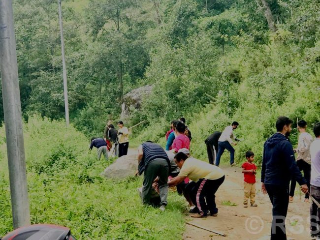 हतुवागढी गाउँपालिकाको ‘जनश्रमदान अभियान’, स्थानीय आफैंले गरे साँढे चार किलोमिटर सडक मर्मत