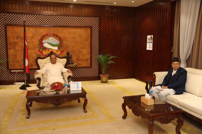 संसद अबरोध खुलाउन प्रधानमन्त्री  र सभामुखबीच छलफल