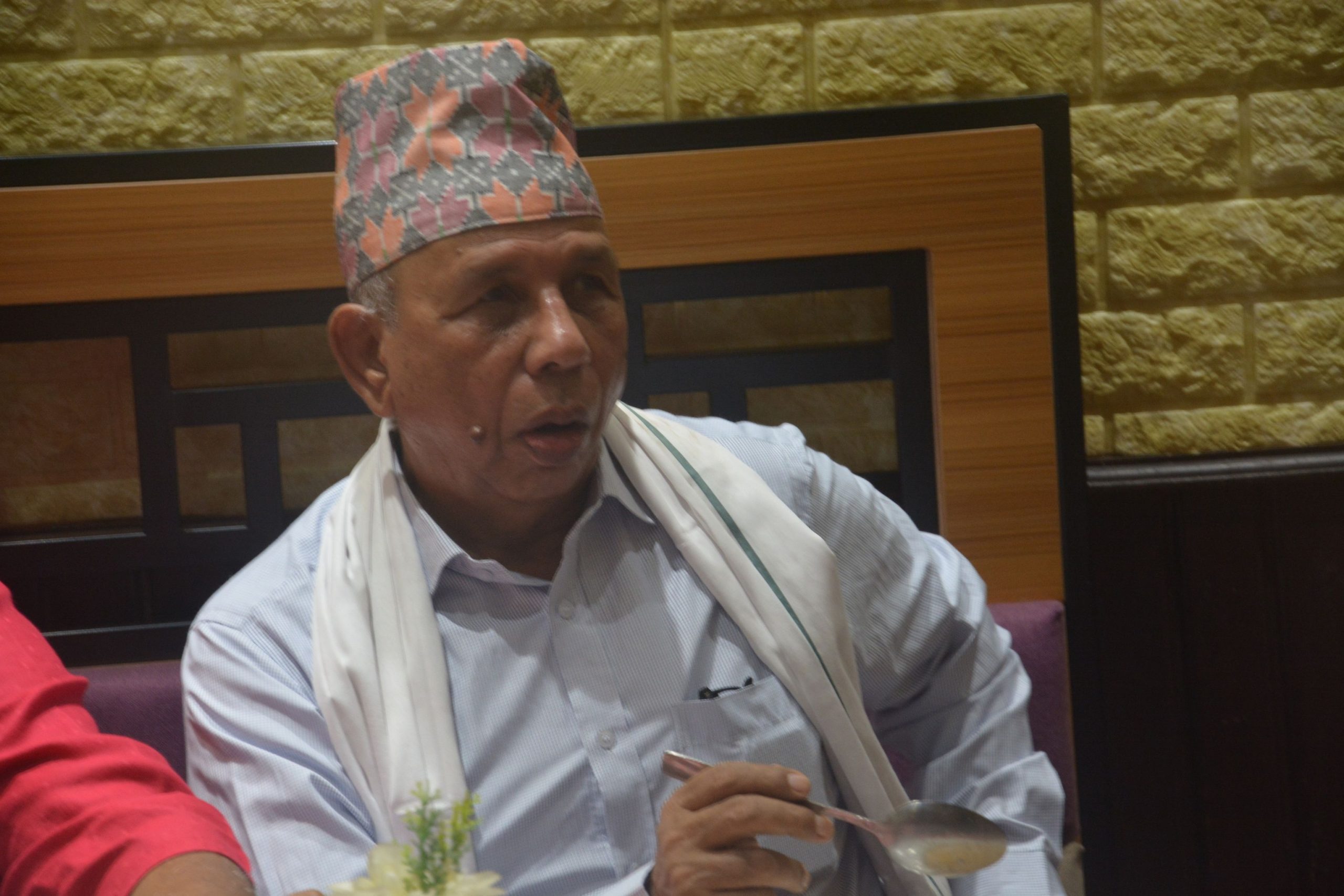 माधव नेपाललाई छानबिन गर्न अदालतले दिएको आदेश संशयपूर्णः मन्त्री भुसाल