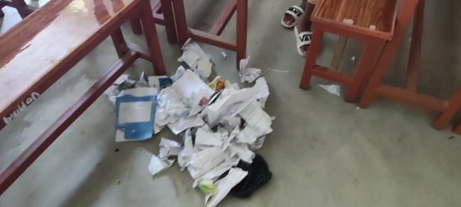 टीकापुरको केदारेश्वर आधारभूत विद्यालयमा तोडफोड, करिब ३० हजारको क्षति