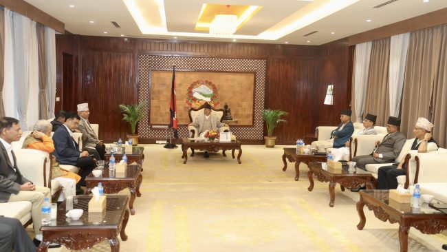 सदनको गतिरोध अन्त्यका लागि बालुवाटारमा सत्तारुढ दलको छलफल