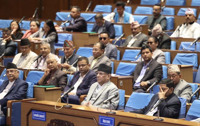 प्रतिनिधिसभाको बैठक सुचारु, सांसदहरुले धारणा राख्ने क्रम जारी