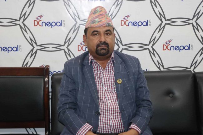 मेरो राजनीति अदालत प्रयोग गरेर निस्तेज पार्ने षड्यन्त्र गरियोः पूर्वमन्त्री न्यौपाने