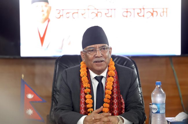 चितवन राष्ट्रिय निकुञ्जको मध्यवर्ती क्षेत्रका बासिन्दाको समस्या सम्बोधन हुन्छ : प्रधानमन्त्री