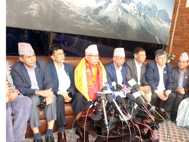 ललिता निवास जग्गा प्रकरणकाे छानविनलाई सघाउन माधव नेपाल तयार