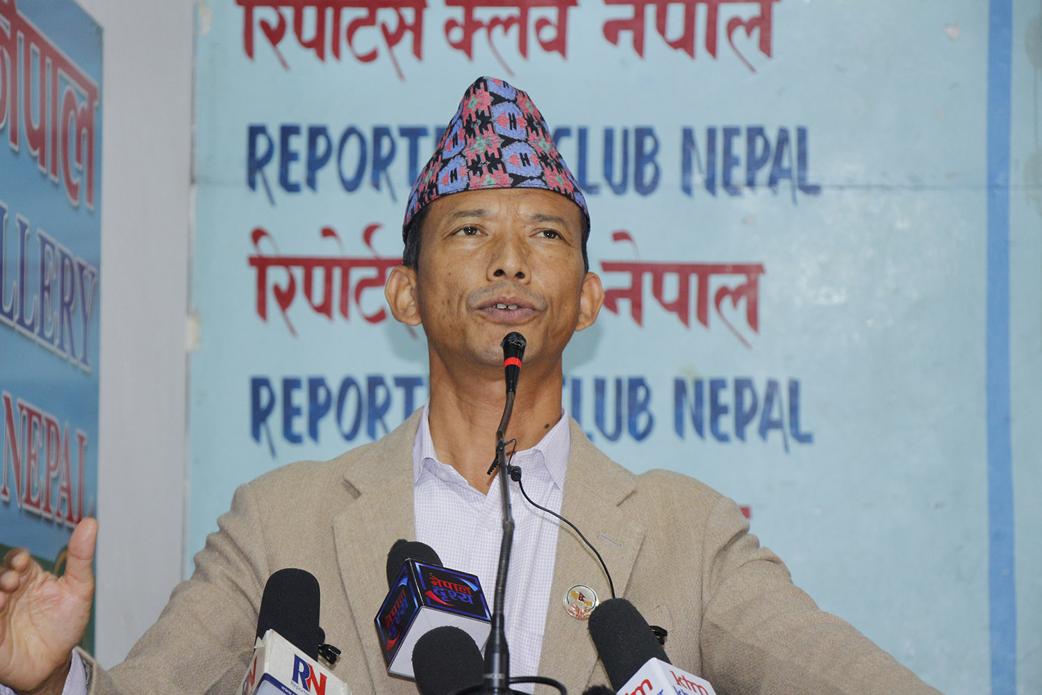 ओलीको कुनियतका कारण ललिता निवास प्रकरणमा माधव नेपालको नाम जोडिएको मेटमणि चौधरीको आरोप