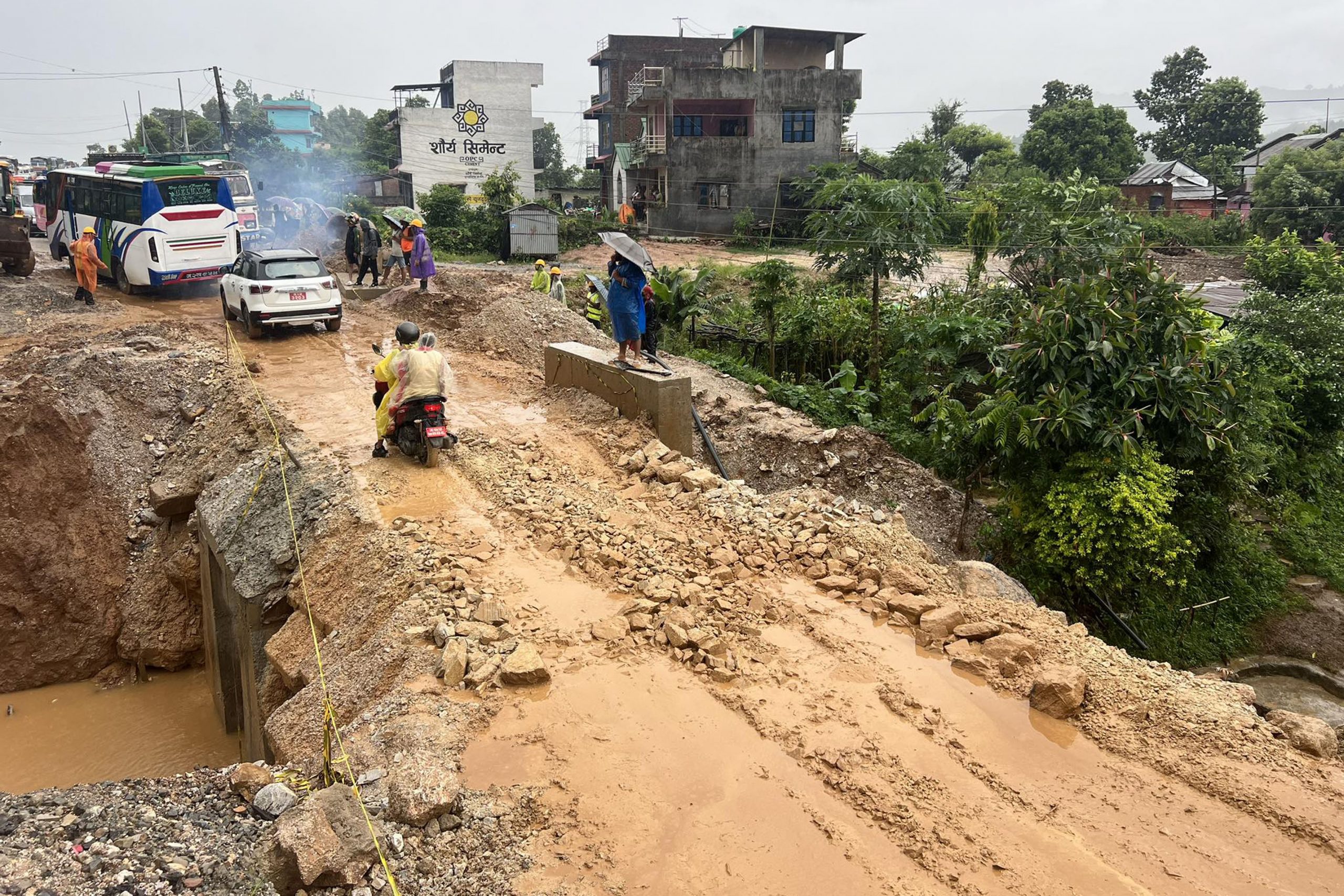पृथ्वी राजमार्ग एकतर्फी सञ्चालनमा