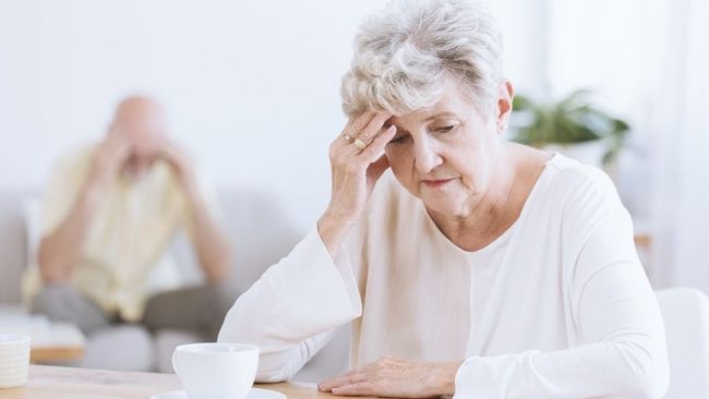 आँखाका यी समस्याहरूबाट जान्नुहोस् तपाईलाई डिमेन्सिया छ कि छैन?