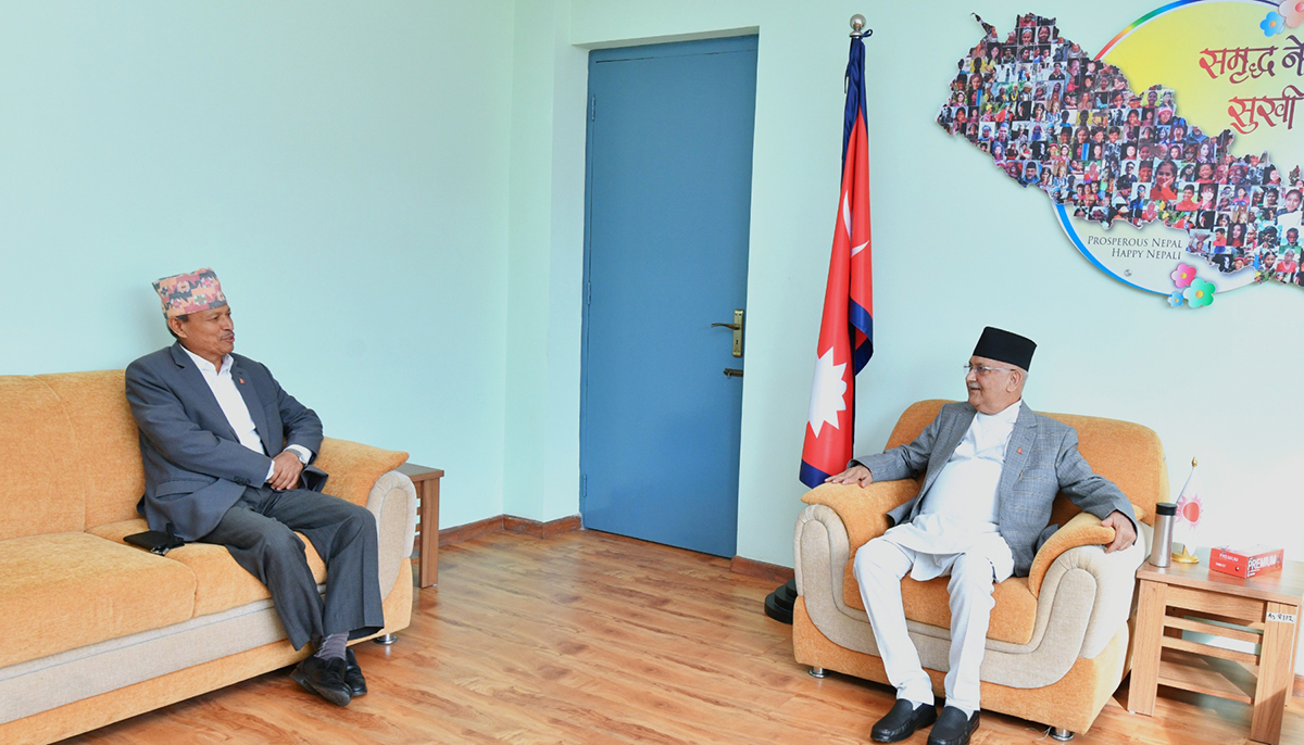 एमाले अध्यक्ष ओली र भीम रावलबीच भेटवार्ता