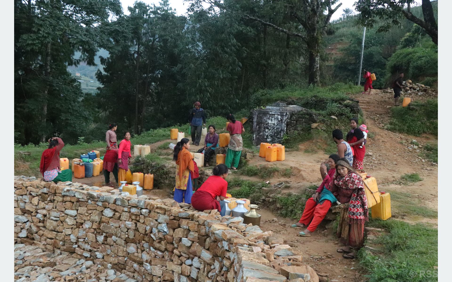 एक गाग्री पानी लिन घण्टौंसम्म उकालो/ओरालो गर्नुपर्ने बाध्यता हट्यो