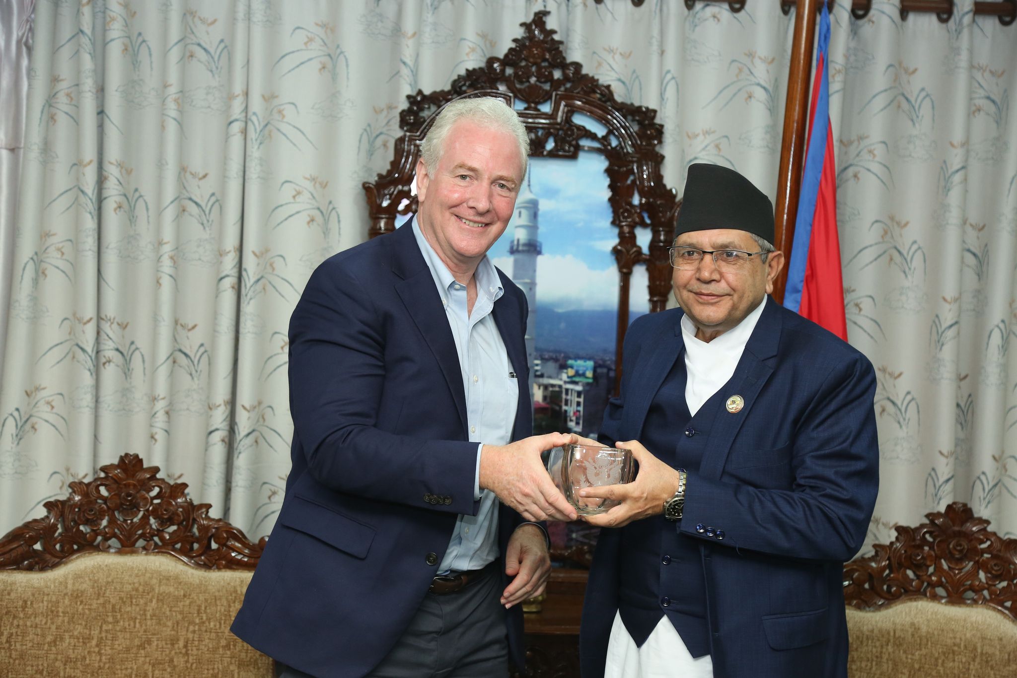 सभामुख घिमिरेसँग अमेरिकी सिनेटर होलेनको भेट, संसदीय सहयोग आदानप्रदानका विषयमा छलफल