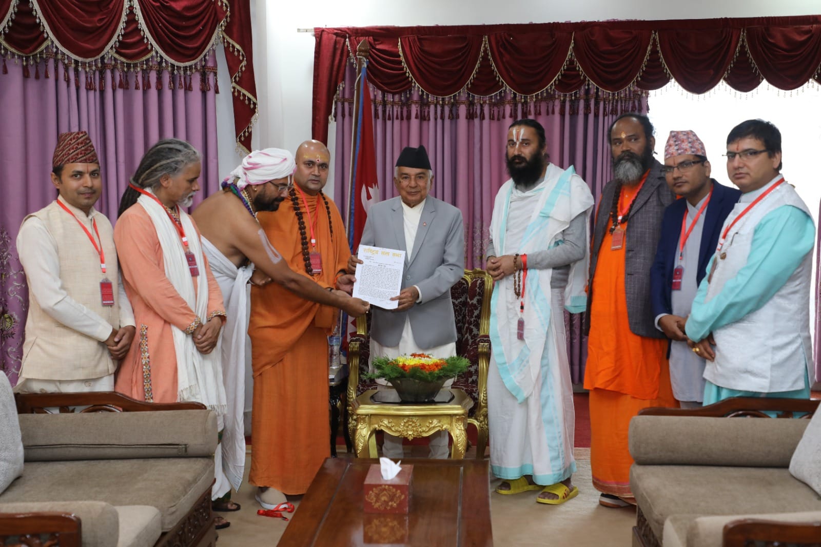 हिन्दू धर्ममाथि आक्रमण रोक्न राष्ट्रपतिलाई ज्ञापन पत्र, सरकारलाई सचेत गराउने राष्ट्रपतिको आश्वासन