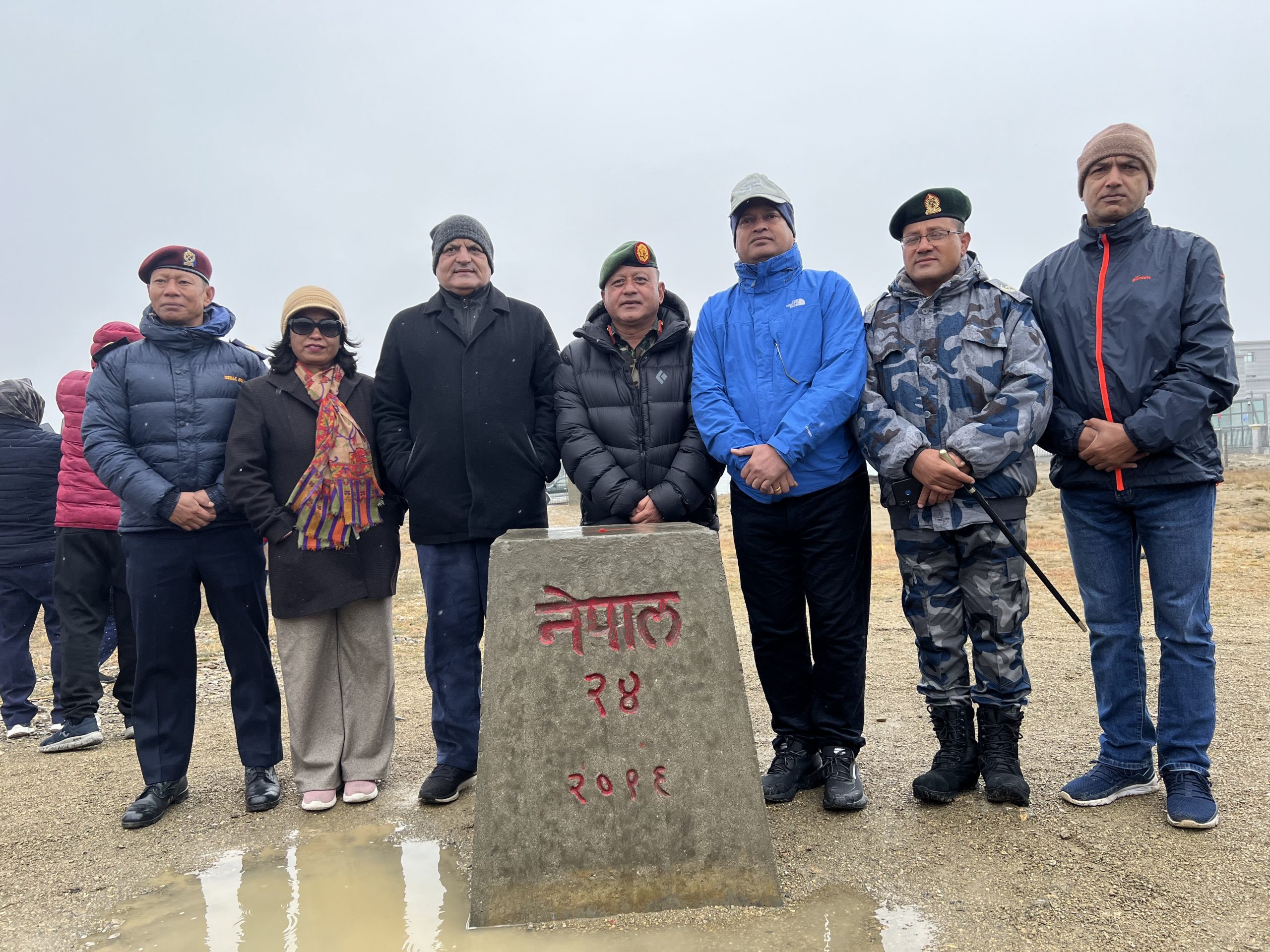 कोरोला नाका पुगेपछि मुख्यमन्त्रीले भने : ‘यहाँ सम्मको सडक र भौतिक संरचना छिटो निर्माण गर्नुपर्छ’