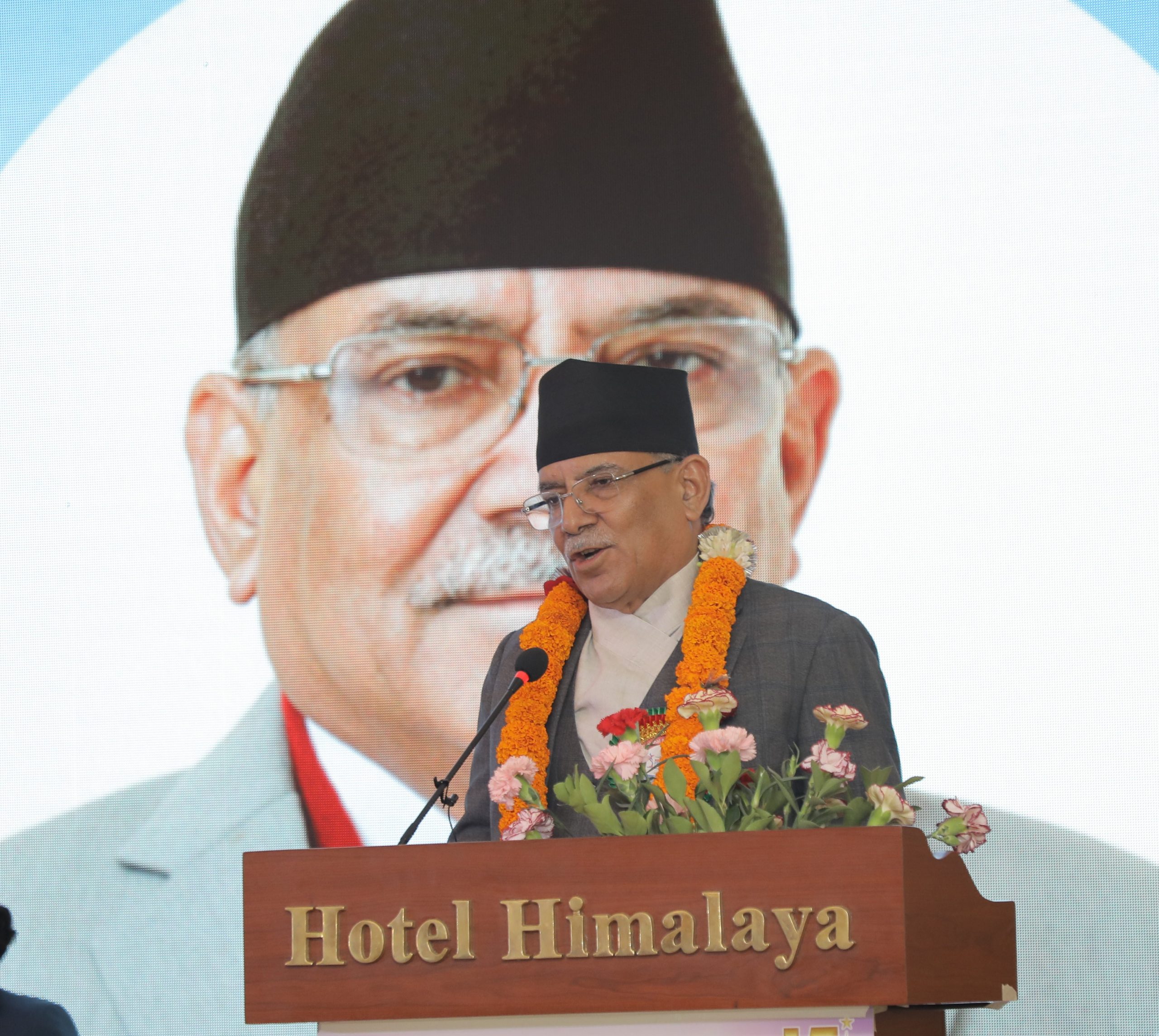 सरकार अर्थतन्त्रलाई लयमा फर्काउन तत्पर छ : प्रधानमन्त्री