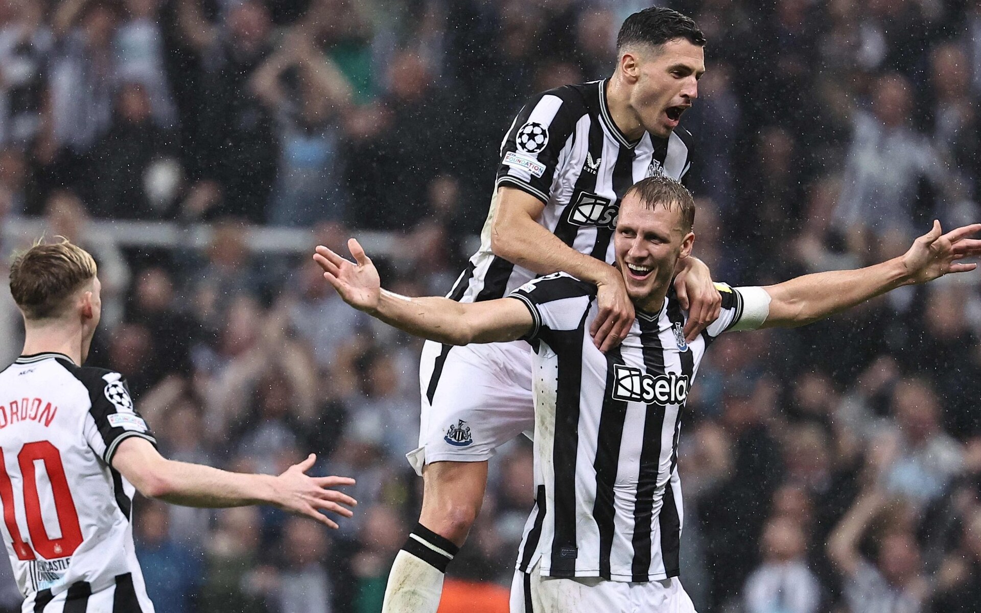 मेस्सीले छाडेको पिएसजी फराकिलो अन्तरले पराजित