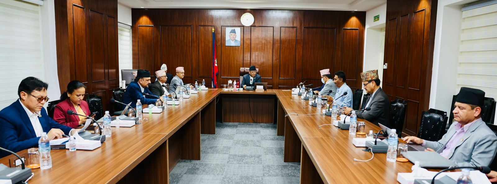 सिंहदरबारमा मन्त्रिपरिषद् बैठक जारी