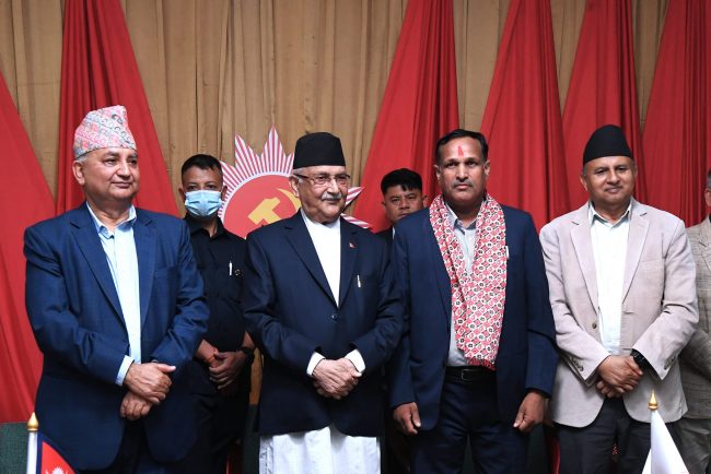 नयाँ पार्टीहरुले देश हाक्न सक्दैनन्– ओली