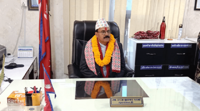 सरकारी काम गर्ने प्रक्रियाप्रति  कर्णालीका मुख्यमन्त्रीको  विमति