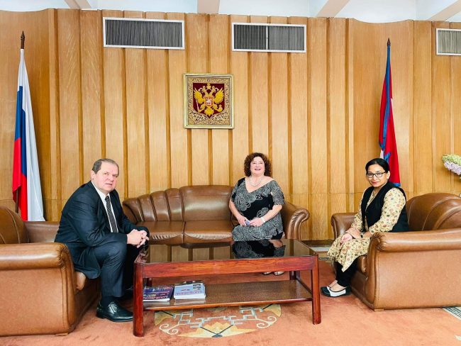 भरतपुर महानगरकी मेयर दाहाल र रसियान राजदुत नोभिकोभबीच भेट