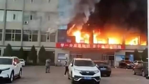 चीनको शांक्सी प्रान्तको एक भवनमा आगलागी, कम्तीमा २६ जनाको मृत्यु