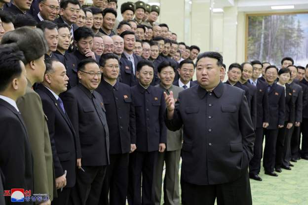 उत्तर कोरिया अब विश्वभर जहाँसुकै प्रहार गर्न सक्ने सैन्य क्षमताले सुसज्जित छ : किम जोङ उन