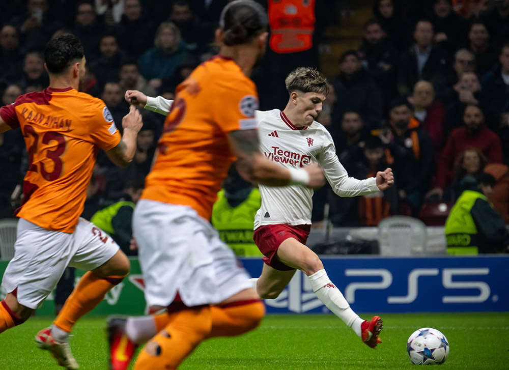 च्याम्पियन्स लिग: म्यानचेस्टर युनाइटेड र गालाटासारे ३-३ गोलको बराबरीमा