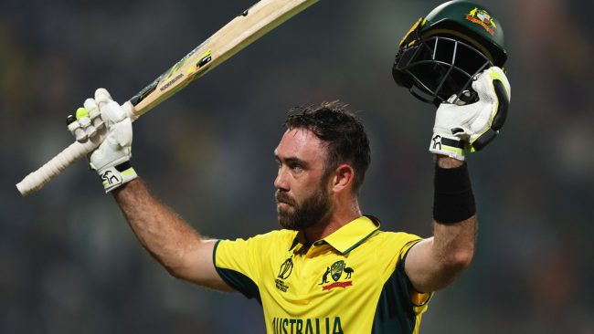 विश्वकप : ४० बलमा शतक प्रहार गर्ने म्याक्सवेल घाइते, इंग्ल्याण्डविरुद्ध नखेल्ने