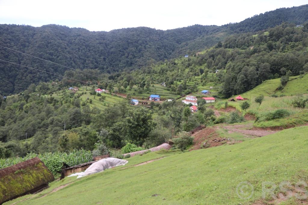 गाउँमै स्वास्थ्य केन्द्र खुलेपछि स्थानीय खुशी, चार घण्टा हिँड्नुपर्ने बाध्यता हट्यो