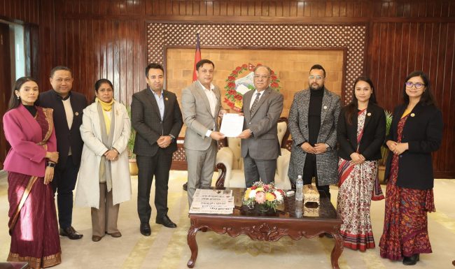 हवाइ सुरक्षा व्यवस्थित बनाएर कालोसूची हटाउने प्रयासमा छौं :  प्रधानमन्त्री  दाहाल