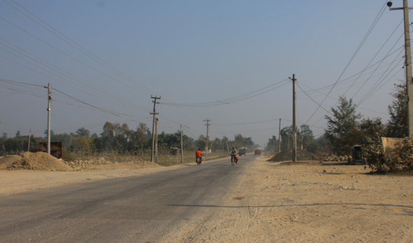 पूर्व-पश्चिम राजमार्ग मर्मतको काम सुरु