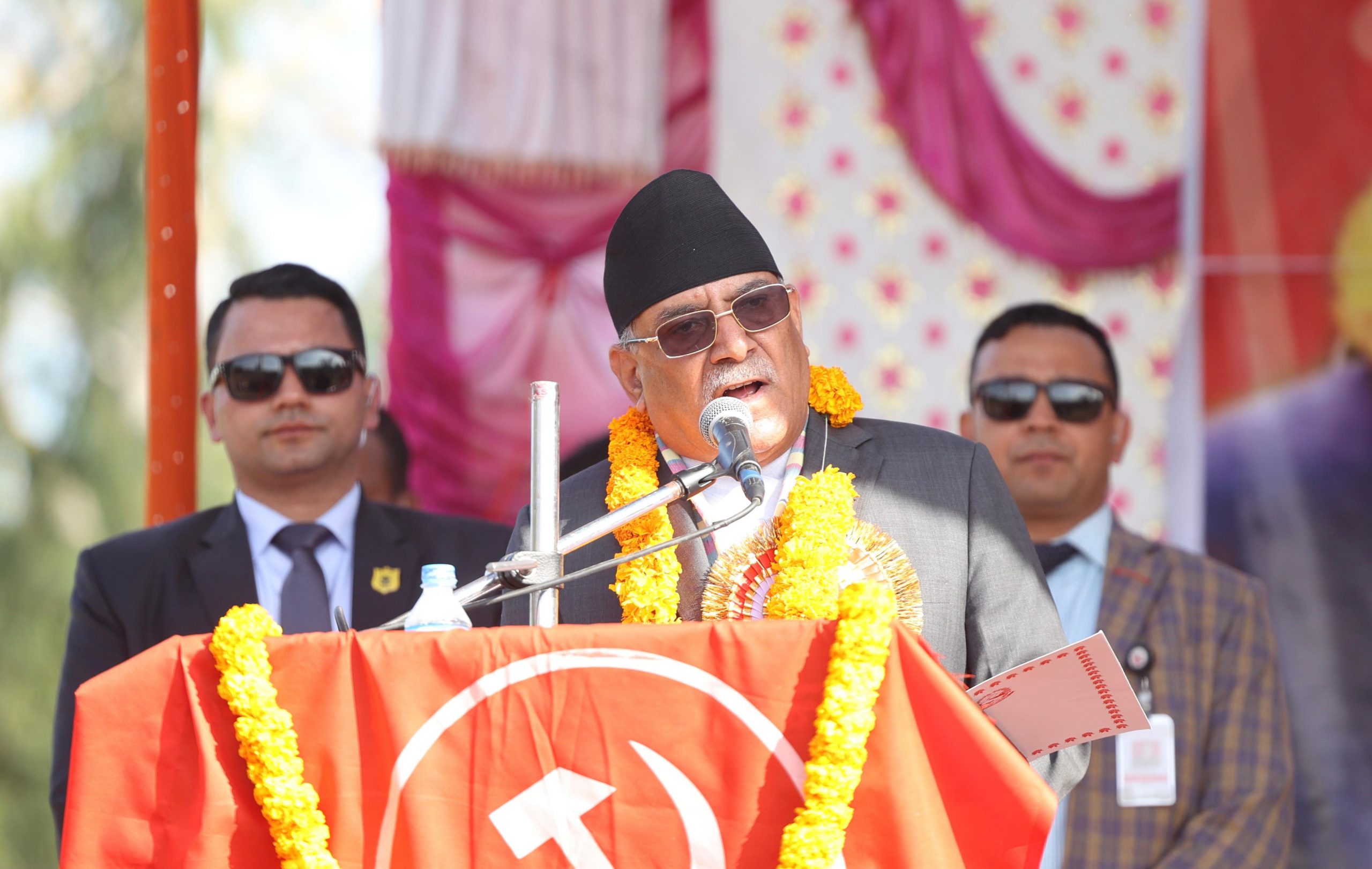 सुकुम्बासी समस्या समाधान गर्न कानुनी अड्चन फुकाउँदैछु : प्रधानमन्त्री दाहाल