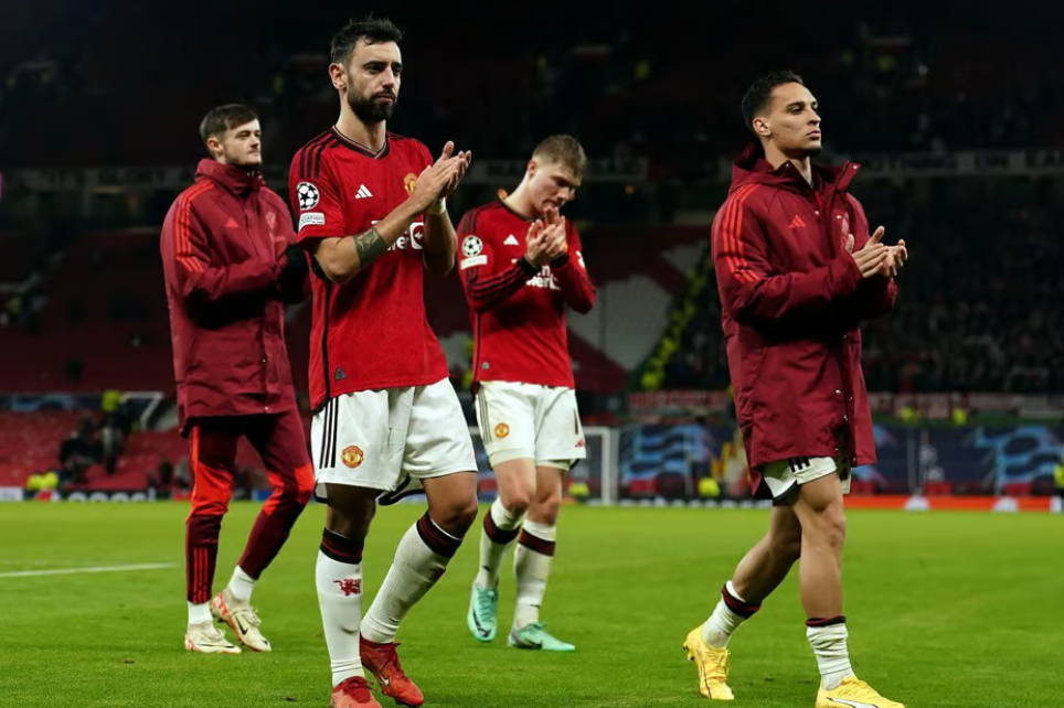 म्यानचेस्टर युनाइटेड च्याम्पियन्स लिगबाट बाहिरियो